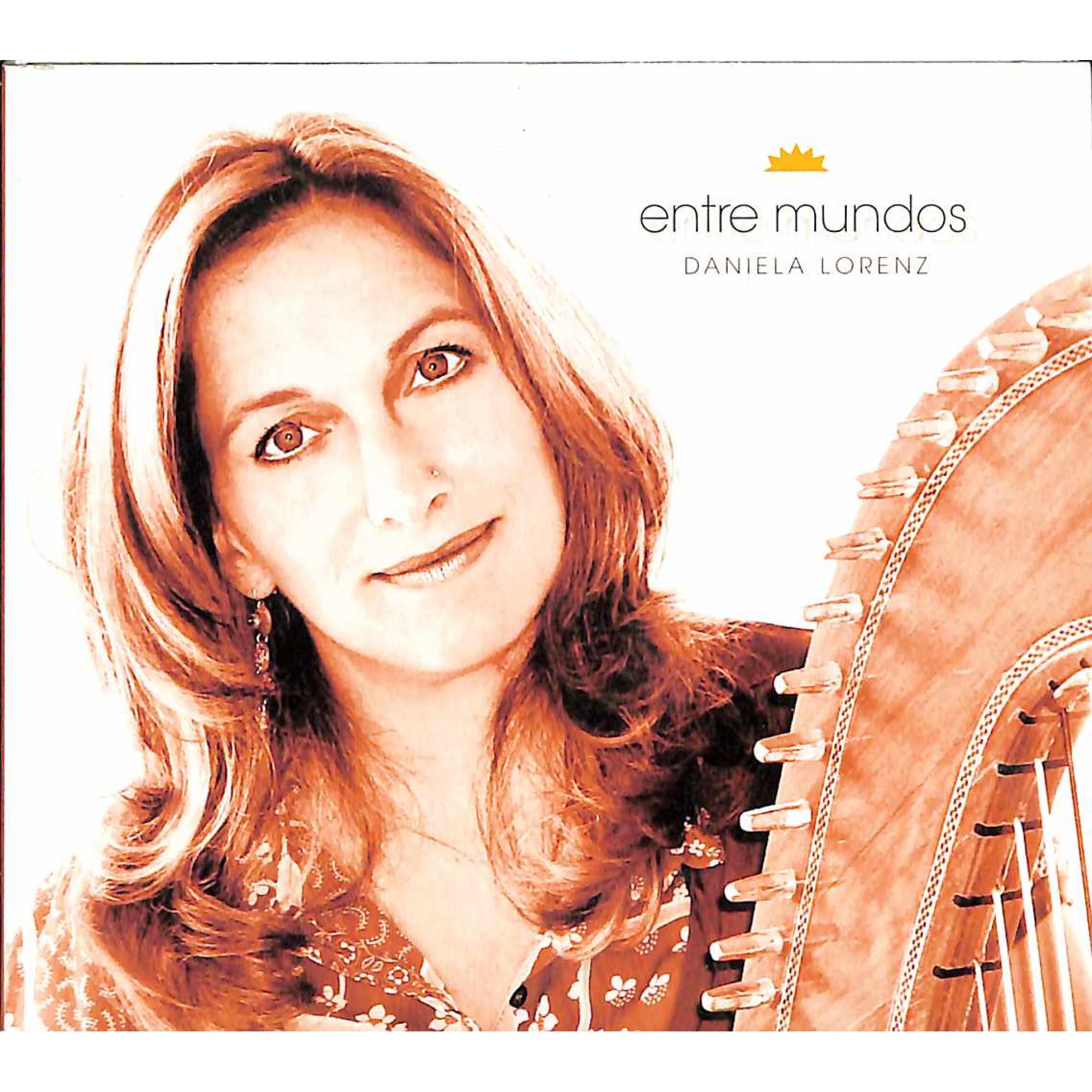 Entre Mundos - Daniela Lorenz Entre Mundos - Daniela Lorenz