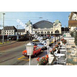 Postkarte: Basel - Centralbahnplatz mit Bahnhofgebäude SBB