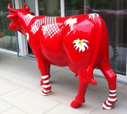 Swiss - Kuh: speziell und lebensgross, Polyester für den Aussenbereich